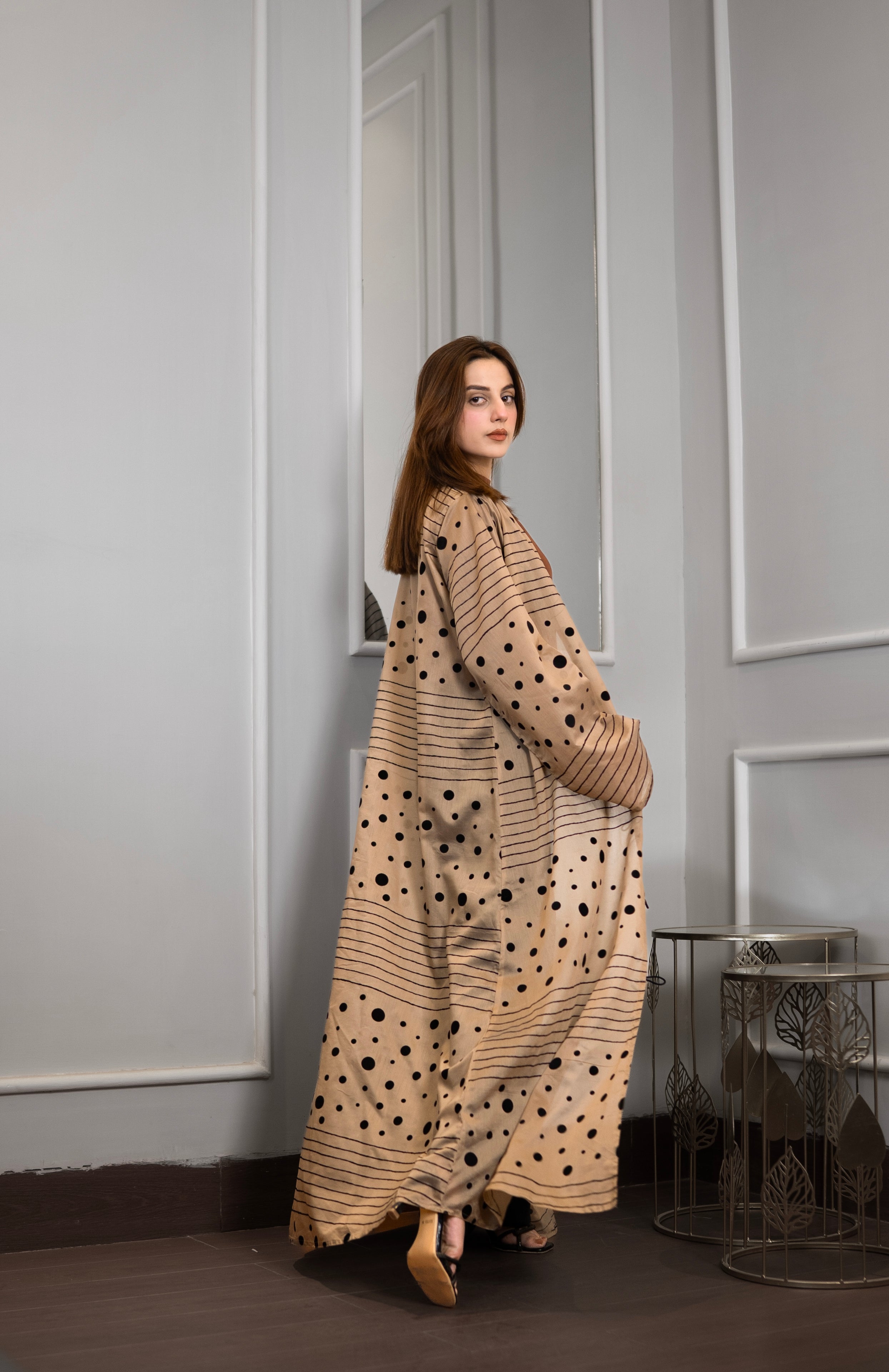 Drimbble Le Sable Élégant Abaya
