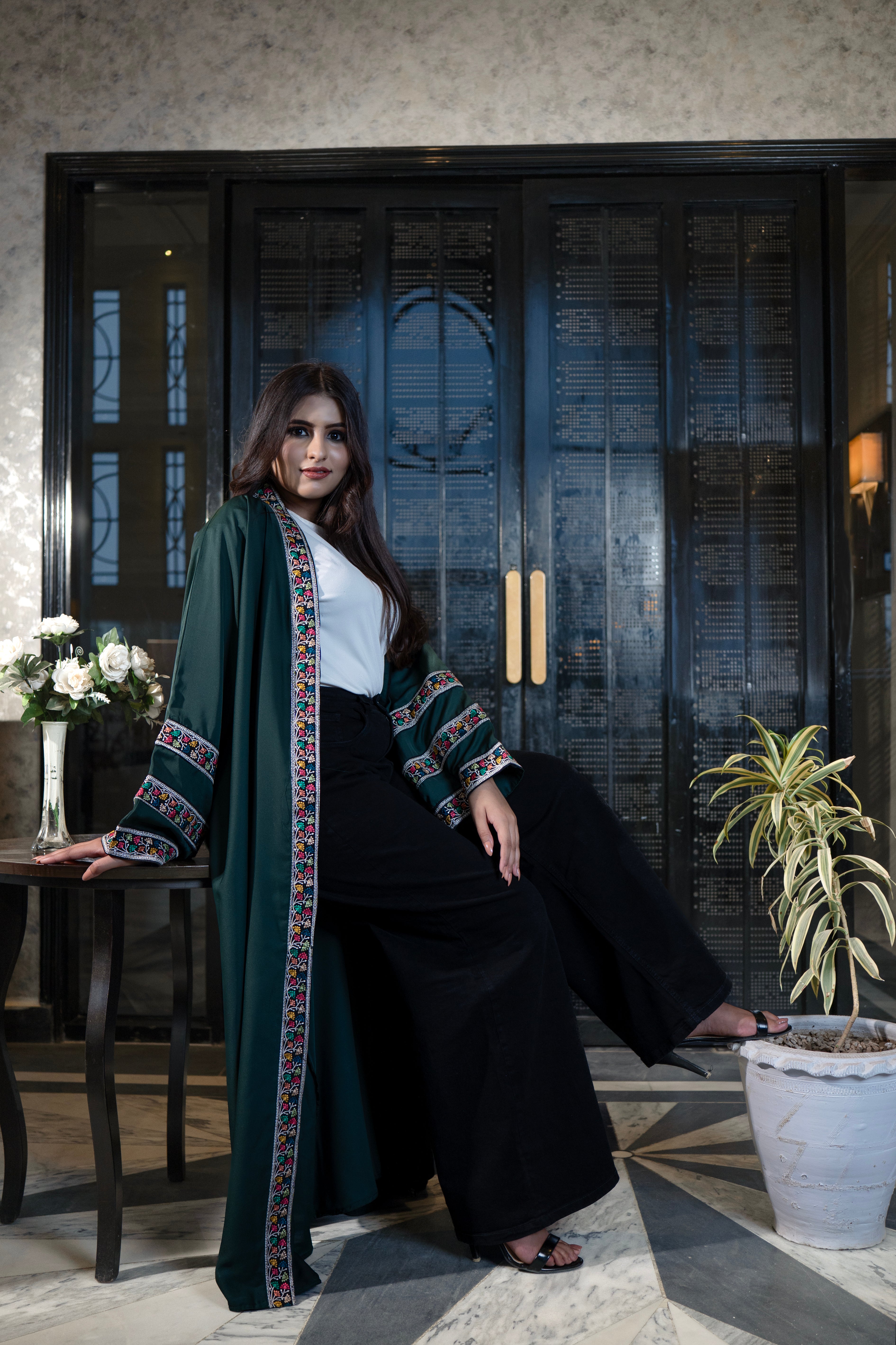 Drimbble Nawwar Abaya