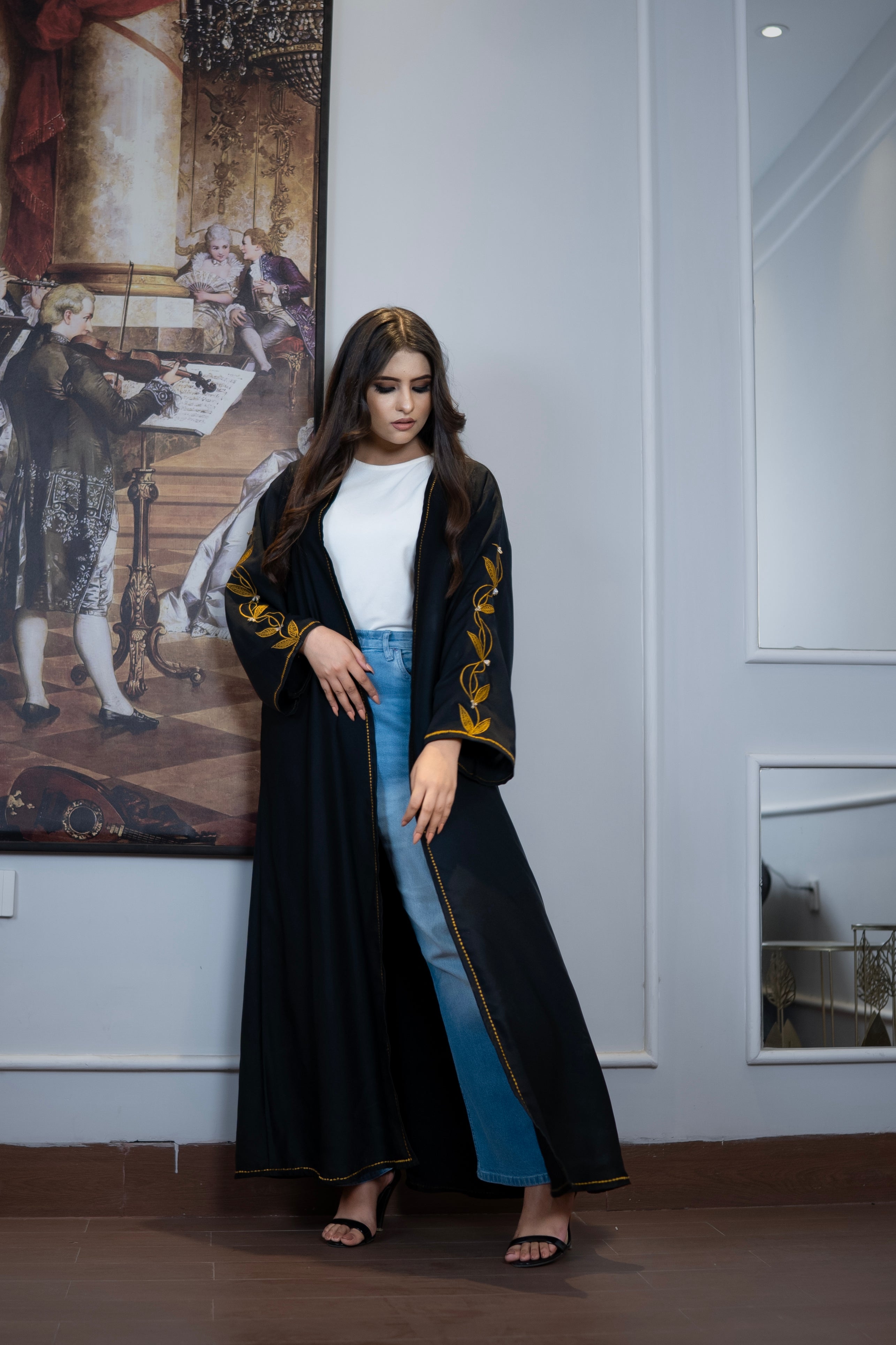 Drimbble Noire Royale Abaya
